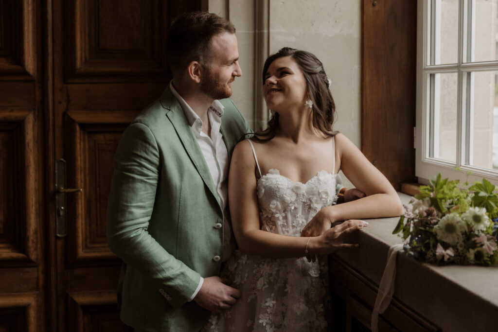 Couple dans la mairie de Nantes mariage civil